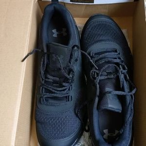 Under Armour Sneakers